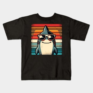 Cool Retro Shark in Sunglasses 70s 80s 90s Funny Shark Kids T-Shirt
